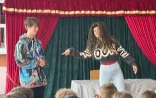 Przedstawienie Profilaktyczne ,, Teatr kurtyna” 