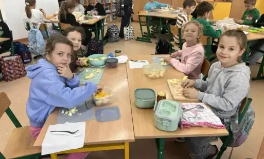 Dzień Owocowy w klasach 2a i 2b